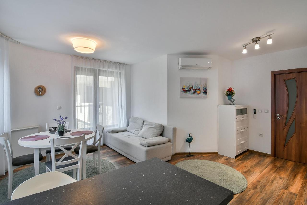 Varna Beach Flat 1 ภายนอก รูปภาพ